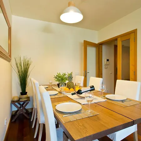 Stunning Sunny Flat - Front Apartment