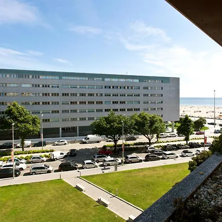 Stunning Sunny Flat - Front Apartment Matosinhos (Porto)
